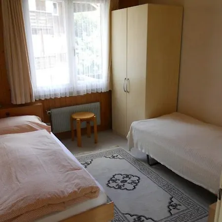 Chalet Anemone 2 뮈렌